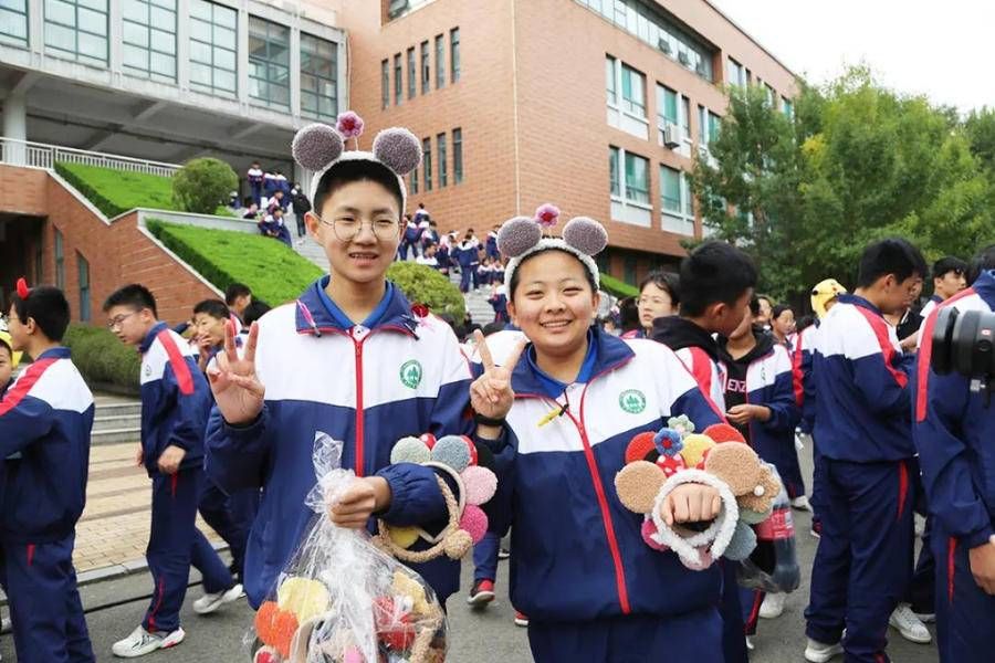 体育|师生同参与峡山二七一实验初中举行第六届体育美食节集中活动日