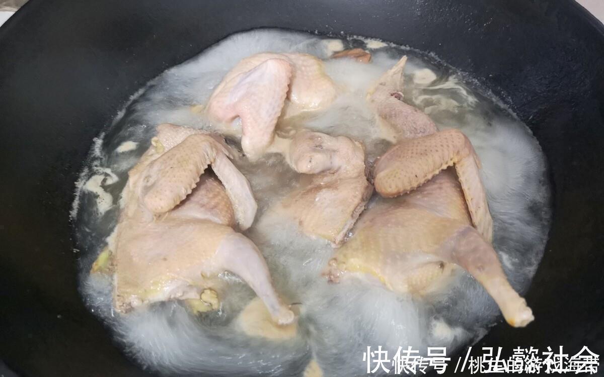 滋补|一鸽胜九鸡,炖鸽子汤要焯水吗?老师傅教你一招,汤鲜味美营养高