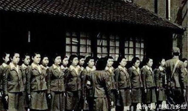 日本战败投降后,苏联俘虏了1万名年轻女兵,