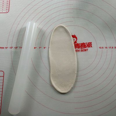 高颜值爱心碱水面包