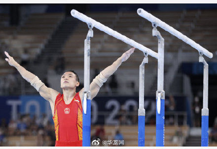 第31金！邹敬园夺得体操男子双杠金牌