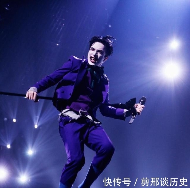 小丑|歌手流行扮小丑了？看完蔡徐坤再看薛之谦，网友：集资带你去医院