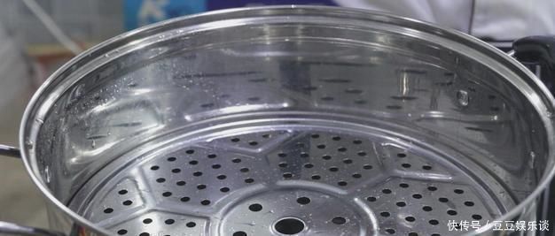 鸡蛋|土豆丝里打2鸡蛋,没想到这么好吃,我家隔天就想吃,出锅被抢光