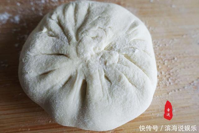 破皮|馅饼这样做才不破皮,皮薄馅足不露馅,原来和面也有小技巧