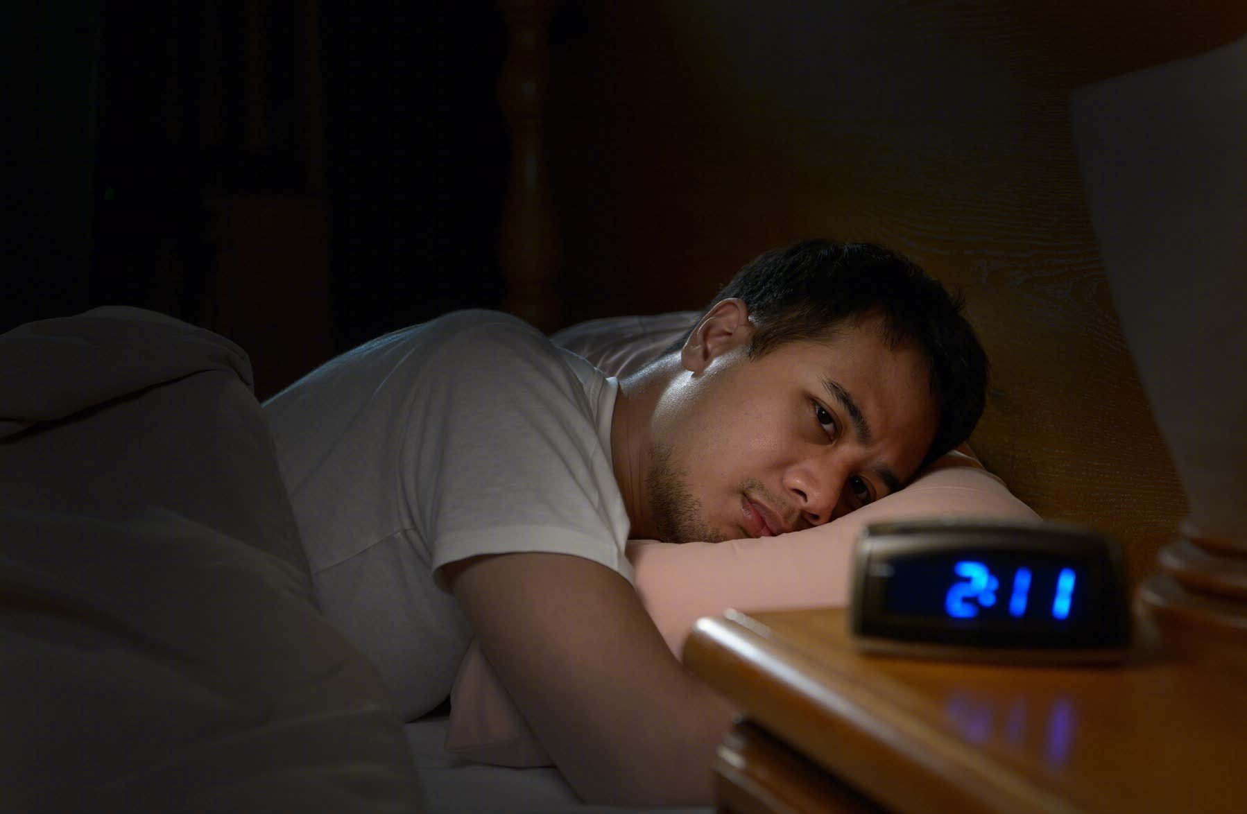 病因|失眠的人,6件事情别再犯傻!常喝1水,赶走失眠,一觉到天明