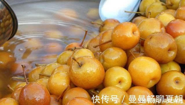 老人|老人孩子咳嗽,别再煮梨水了,用这植物泡梨,温肺祛痰