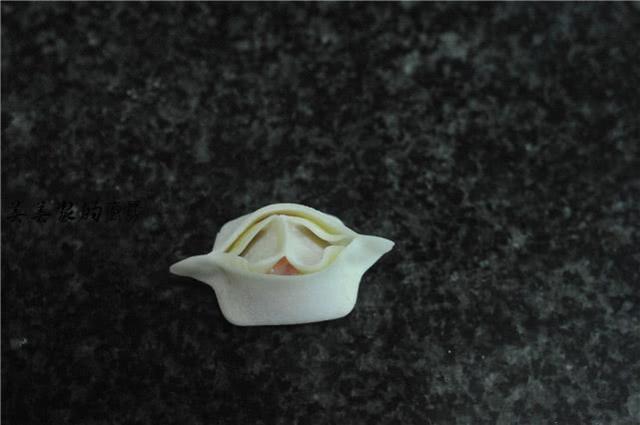 饺子|儿子三天两头要吃此早餐,平底锅一烙10分钟就上桌,解馋还顶饱