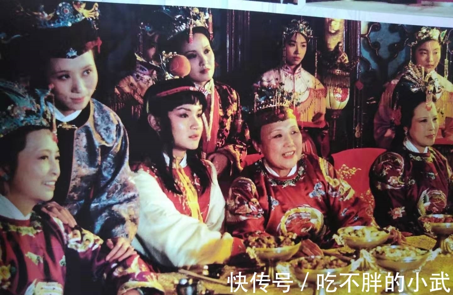 红楼梦#退休后的赖嬷嬷为何还要出面给王熙凤过生日?曹雪芹:奴才难当