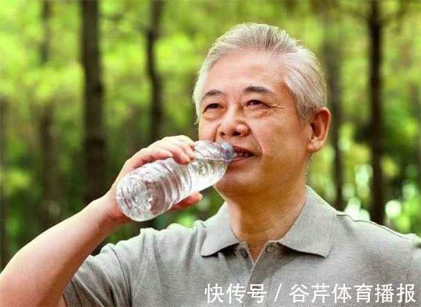 長壽體質|“短命鬼”喝水有3“異?！保闳粢粋€沒有，恭喜是“長壽體質”