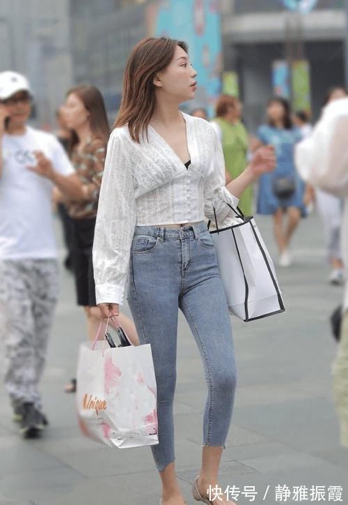 牛仔裤|衣品体现在穿搭上,休闲牛仔裤也能让你美出个性