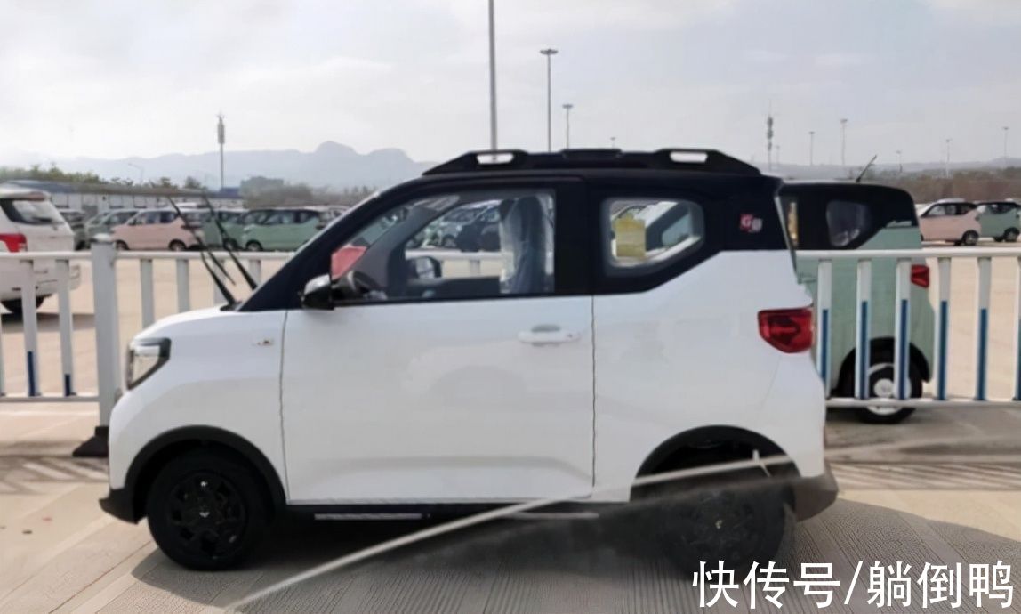 ev|“五菱宏光MINI”又出新款：带发光logo的玩具车？