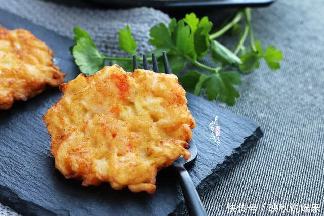 萝卜加鸡蛋,金黄酥脆香,比肉还好吃,做法简单,上桌就被抢光