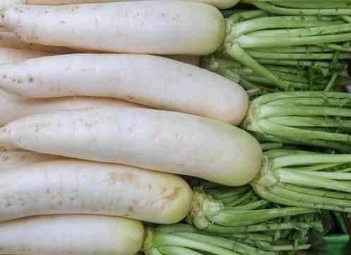 菜市场|保存萝卜，试试这种土方法，放到过年依旧新鲜，不烂不糠水分足