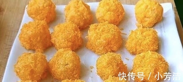 搅拌均匀|1碗面粉，2个鸡蛋，如此做一盘，外脆里嫩，当零食做主食都可以