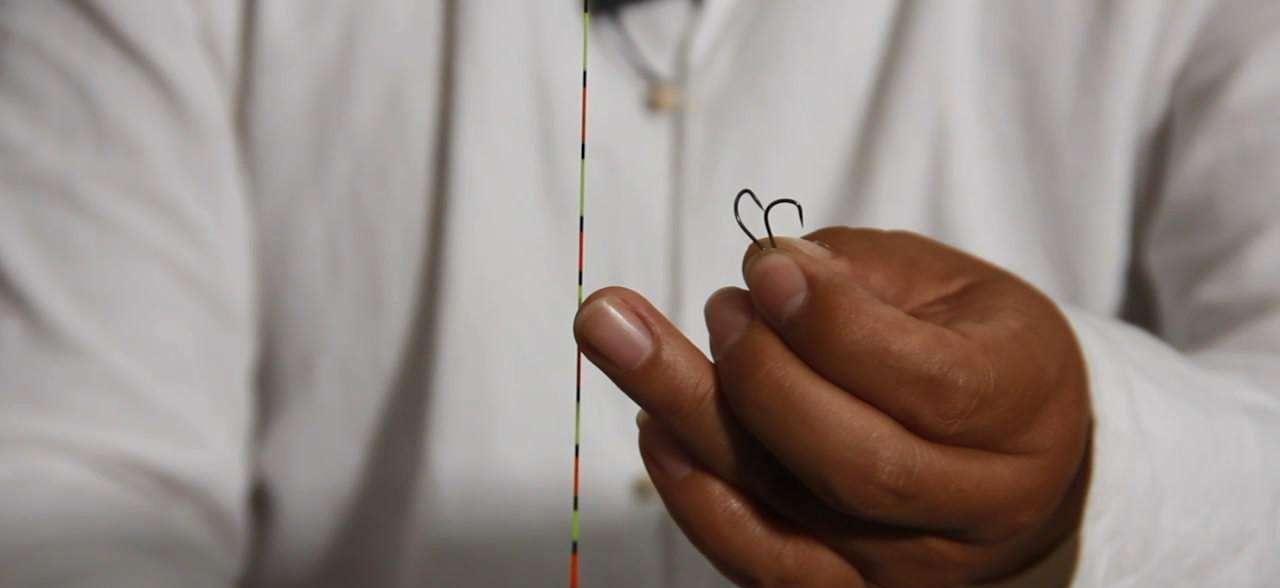 冬钓调漂这么做,漂相清晰、误差小,近视也不影响我们抓口