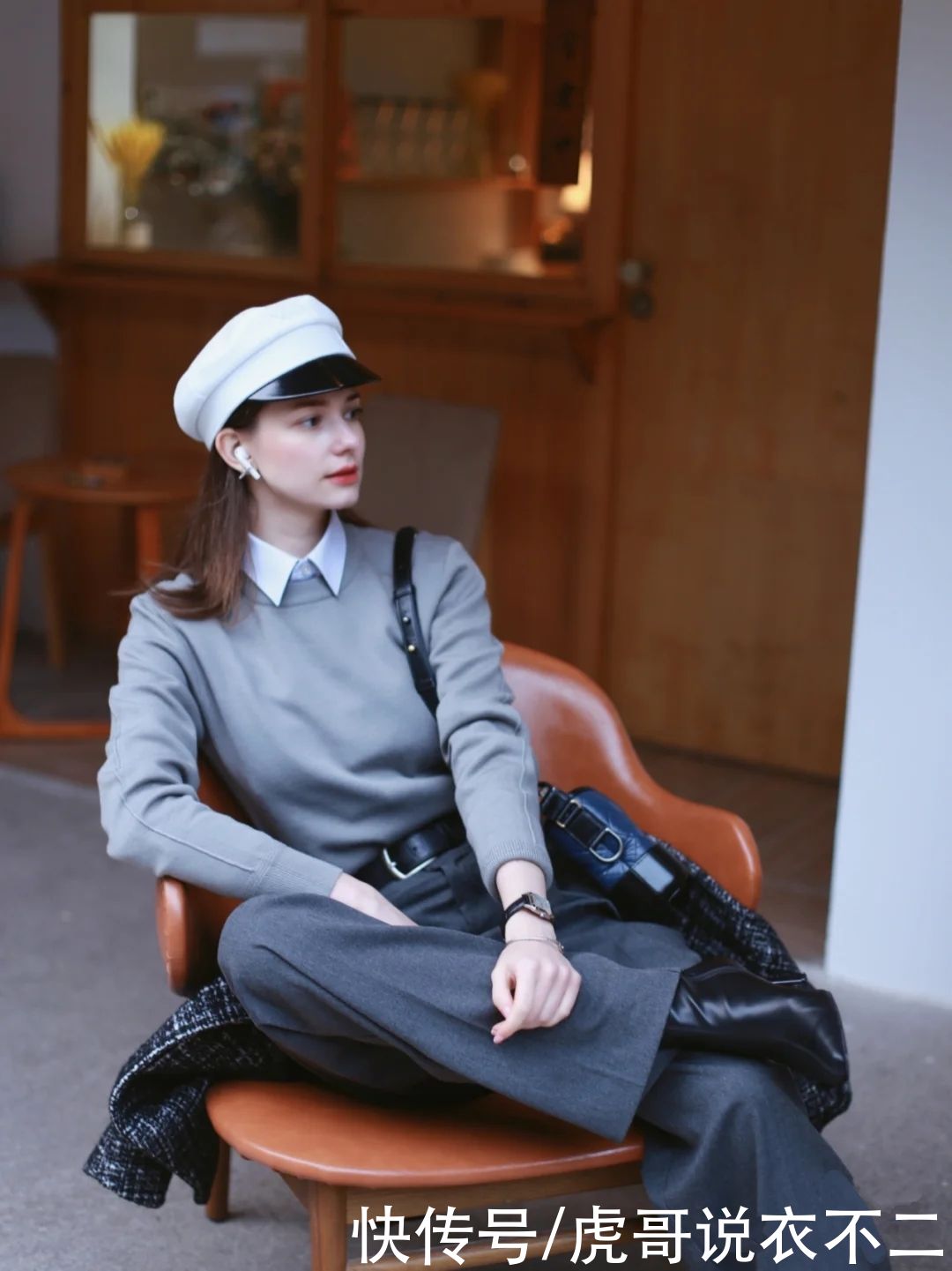 长得美就算了，还是搭配高手，这位俄罗斯美女每套冬装都好优雅