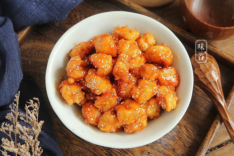 教你做一道茄汁鸡块,酸甜开胃,皮酥肉嫩,上桌瞬间就抢光