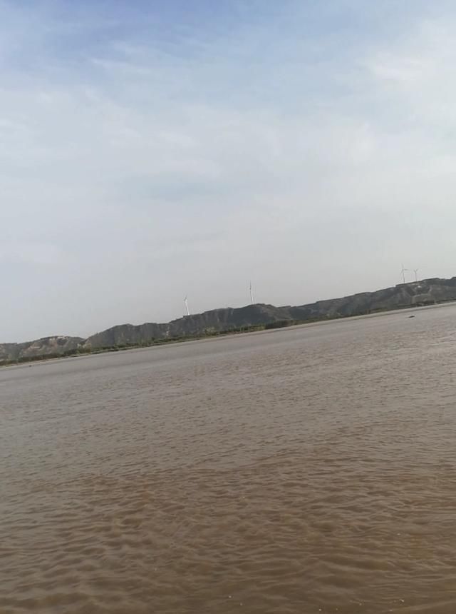 浑水也能钓鱼,老司机漫谈夏季浑水钓鱼技巧