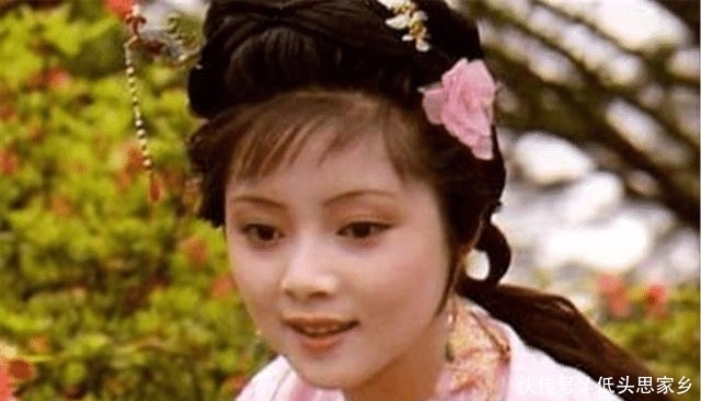 宝玉|《红楼梦》薛家母女对她很冷漠, 但她也看穿了她们, 所以忌惮她们