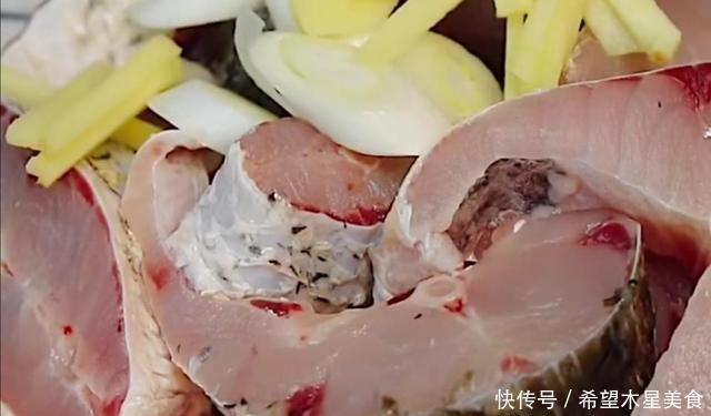 做法|五香熏鱼的做法分享,吃哭戚薇的就是这道美食,外酥里嫩口感美味