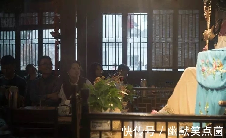 普通话|方言,正在死亡