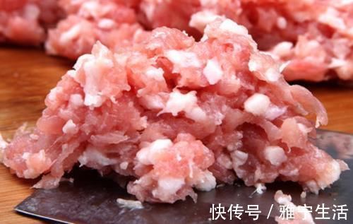 调肉馅，先加油是错的，牢记正确步骤，饺子鲜嫩不柴，咬一口流汁