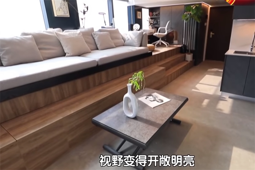 户型|北漂夫妻买下24㎡婚房,柱子4米宽,窗台就占户型面积一半