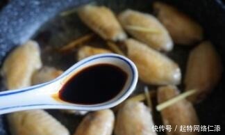 秘制|秘制配方!可乐鸡翅这样做,色泽诱人,香嫩多汁,三盘不够吃!