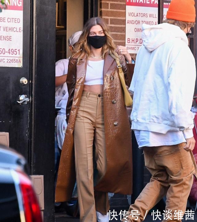 都市|今年冬天的高级配色:大地色+白色,穿对了就是都市丽人,老美了