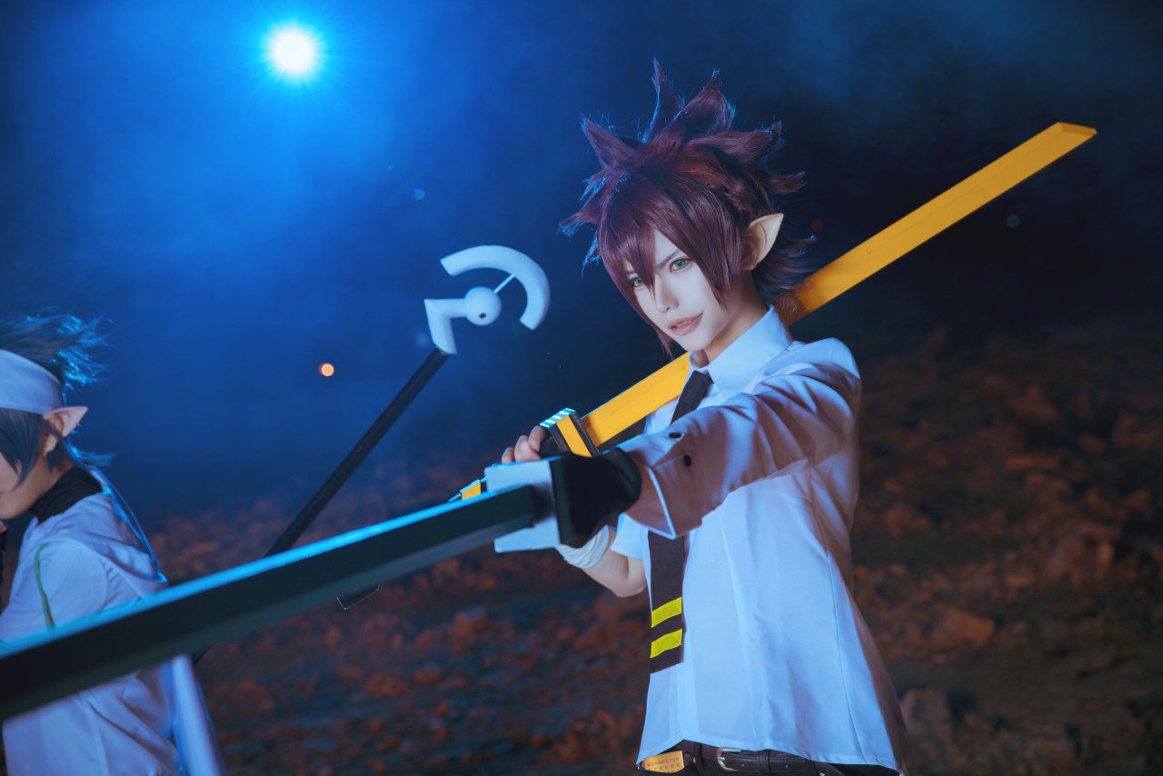 世界aotu凹凸世界金cosplay