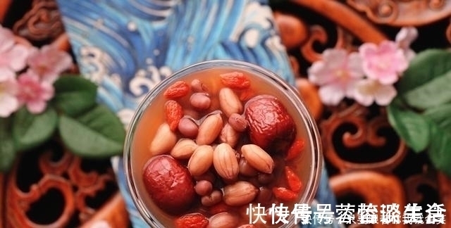 真红糖|80岁奶奶：每天这样吃花生，越吃越精神，做法简单一看就会