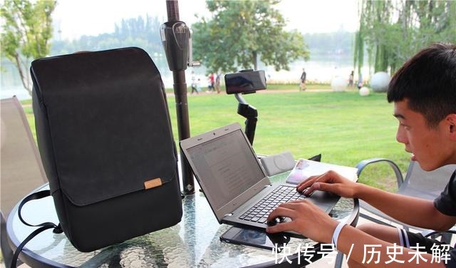 端口 商务and时尚地平线8号零感背包,好看真能搞定一切!