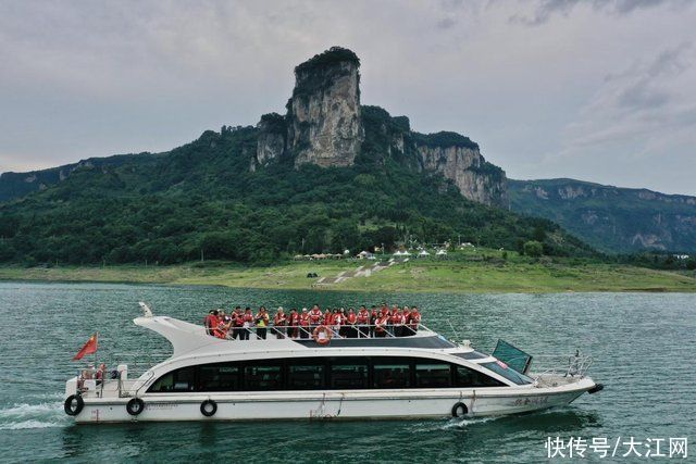 篝火|游溶洞、赏江景、舞篝火…………体验贵州毕节绝美风景