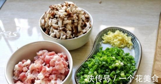 拌面还是香菇肉酱好吃,经典的味道,顺滑劲道!