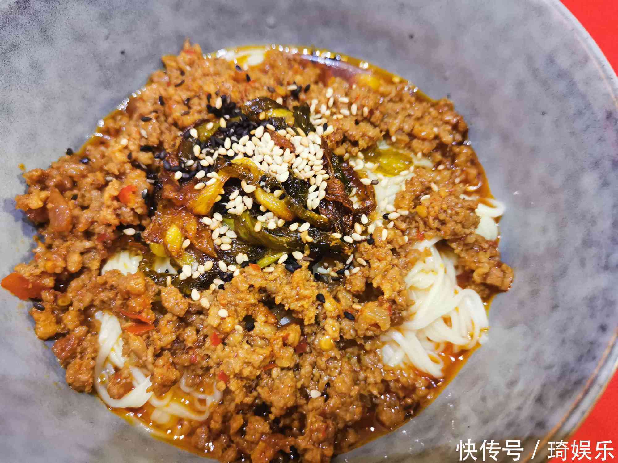 一家三口1周没出门，早餐就靠它，2分钟做一碗，天天吃也不腻