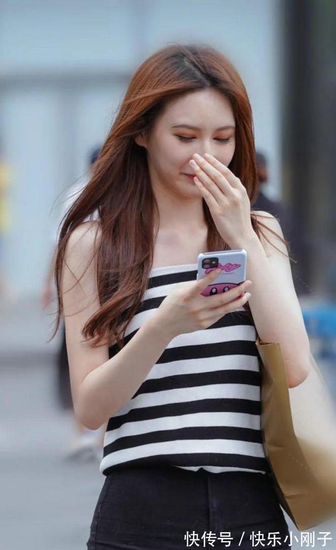 穿搭 短裤的百搭效果惊人,无论腿长腿短,都可以穿出很不错的效果