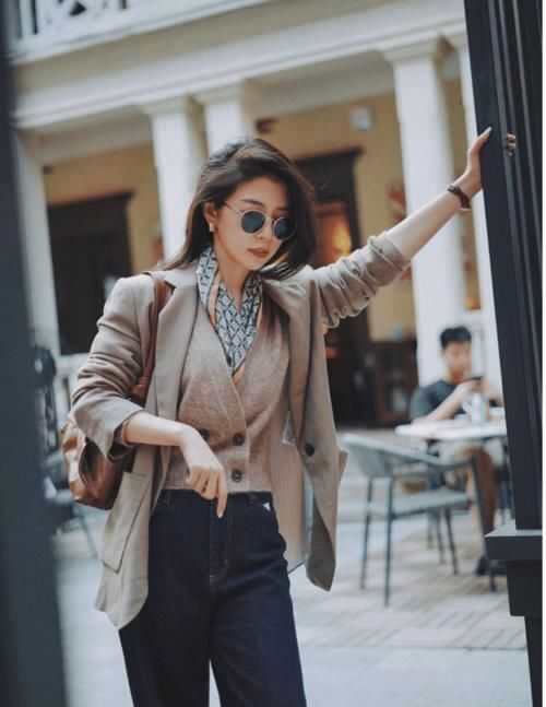 开春不知道怎么穿？瞧瞧三木的3套西装搭配，时髦百搭，好美！