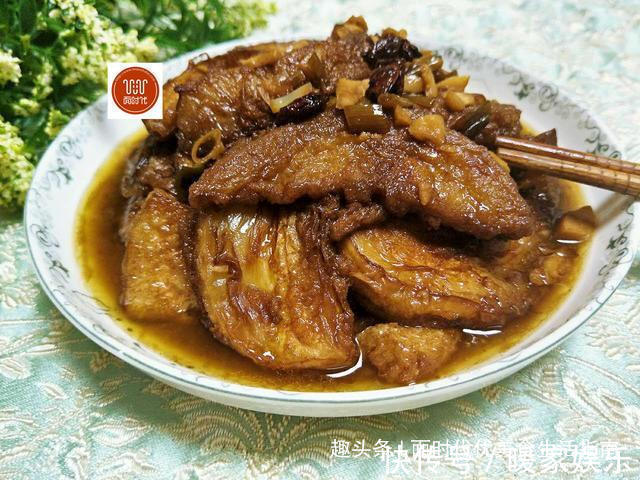 在家做茄子,我教你一招,不仅不吸油,味道比红烧肉还香!