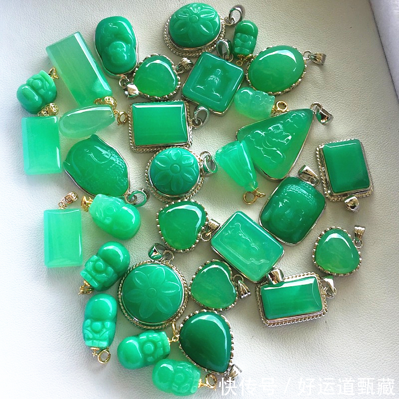 晶莹剔透|澳洲玉色如翡翠,但价值不如翡翠,晶莹剔透,绿色鲜艳均匀