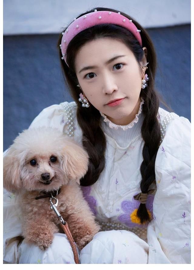 聋哑人也可以说脱口秀!这名90后手语女主播火了