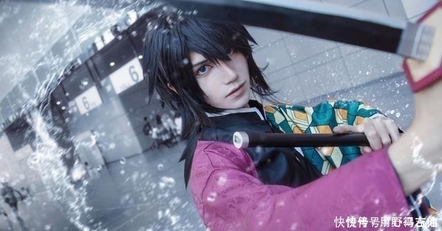 富冈义勇|漫展cos精选富冈义勇“神还原”打破次元壁,兔女郎蕾姆最亮眼