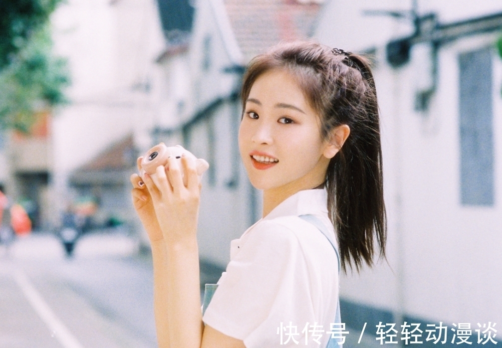 節目|《青你2》陳昕葳海外首秀翻車,曾美貌比肩程瀟,今憨憨人設討喜