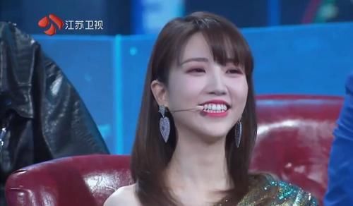  留给|昨晚的《蒙面唱将》留给我们最大的悬念，也许是去窦唯家蹭饭的唱将