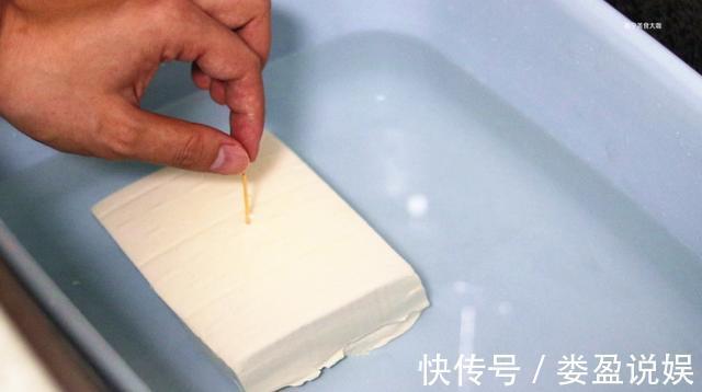 炖豆腐|做白菜炖豆腐,很多人把放入豆腐白菜的顺序弄错了,难吃也不奇怪