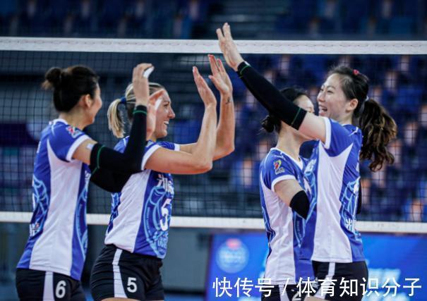 拉尔森|上海女排3-0取胜不足喜，全队一传出现波动，拉尔森下滑严重