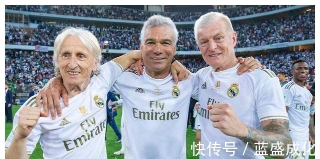 C罗|皇马大胜独占西甲鳌头,6000万C罗替代者已准备焕发第二春!