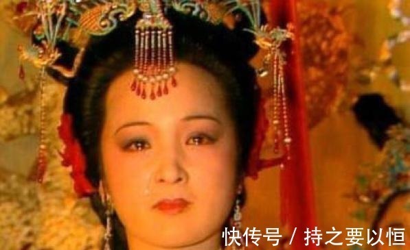 老父亲$元春在省亲的7小时里,反复跟贾府强调着同一件事!