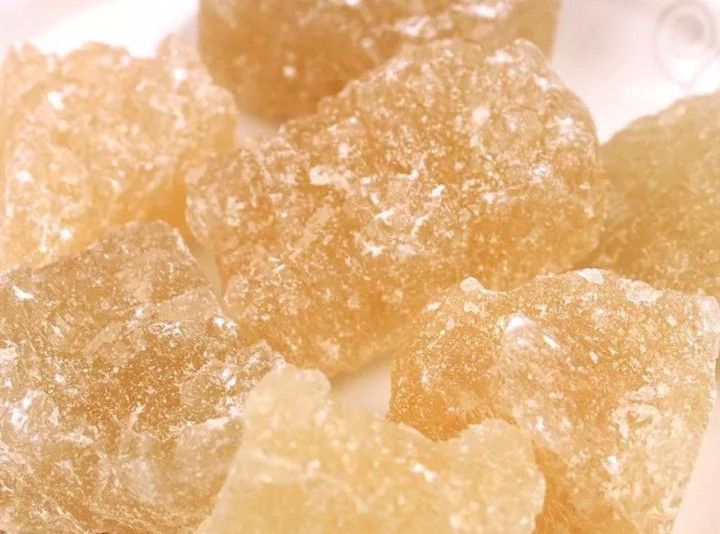 一样是冰糖,“白色”和“黄色”区别是啥知道以后别再瞎买了