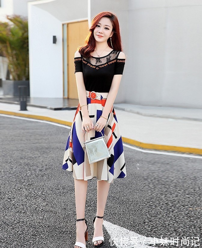 连衣裙|超级气质,小个子的洋气露肩裙子