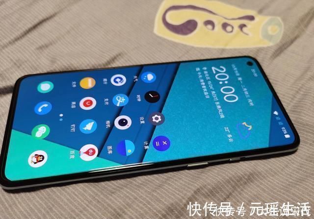 iphone|彻底被果粉莫名自信折服!我新入手的一加8T,却问我为何不选XS?